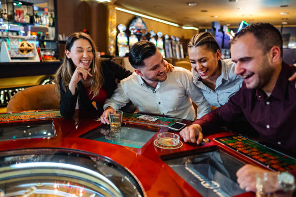 Live casino table with roulette wheel accessible on mentarijitu mobile